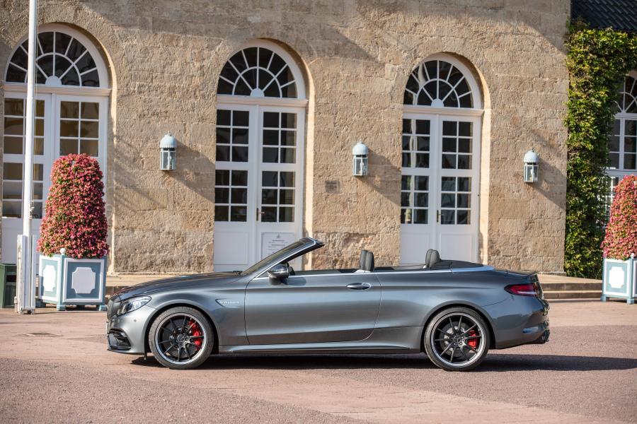  Mercedes-AMG C63 S Cabriolet (A205) 2018 года  (WW) (фото 11 из 44)